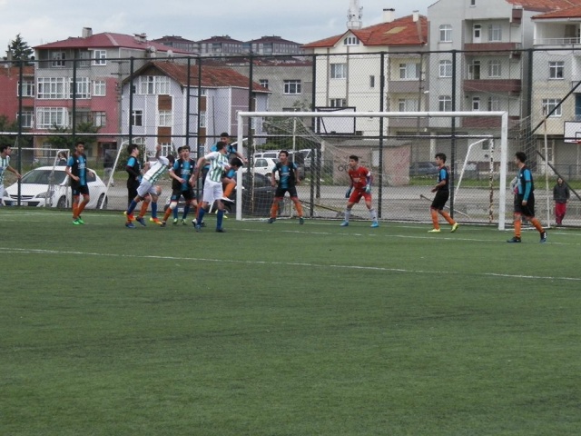 Bafra Derbisin de Gol Yağmuru Bafra Mevlanaspor Kazandı