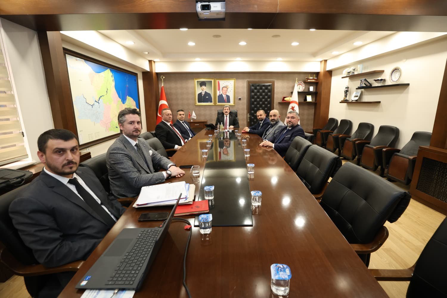 Bafra Karma OSB Yönetim Kurulu Toplantısı, Samsun Valisi Orhan Tavlı başkanlığında gerçekleştirildi.