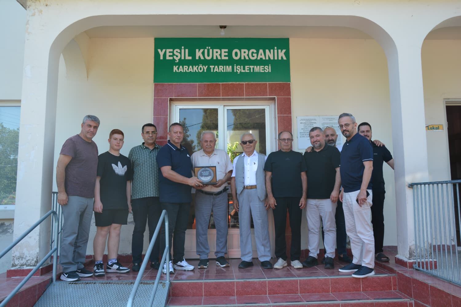 Bafra TSO’dan Yeşil Küre Organik’e Plaket ve Ziyaret