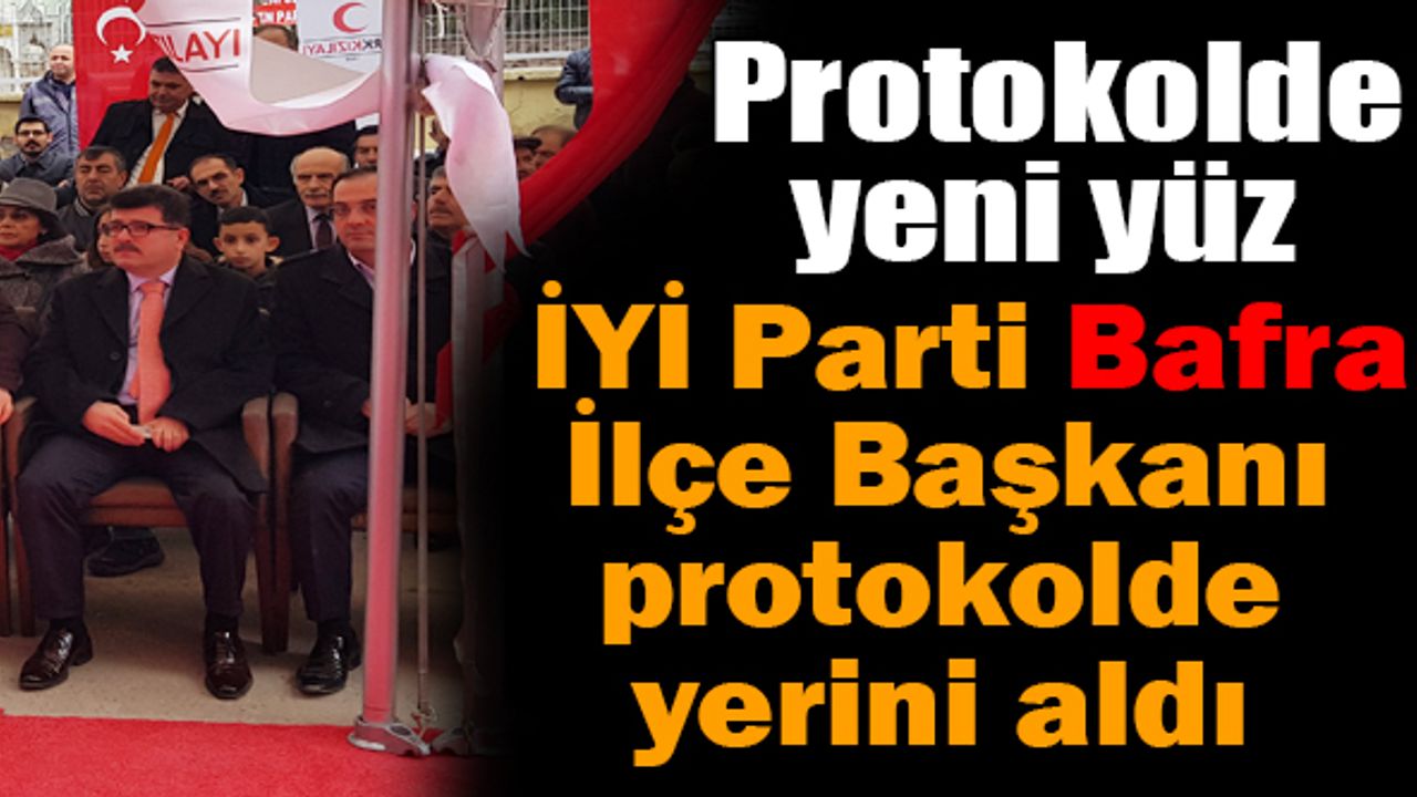 İYİ Parti İlçe Başkanı Bektaş, Protokolde yerini aldı.