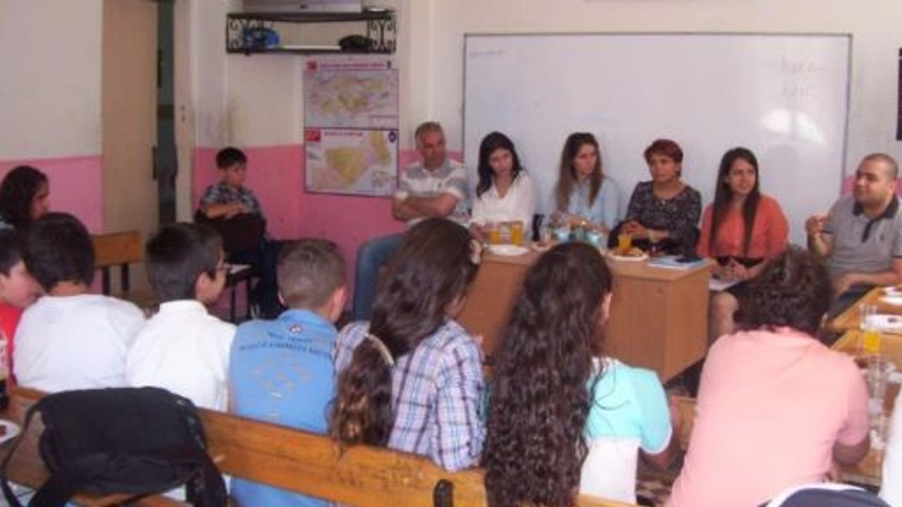 Tegv'in 'kariyer Yolculuğuma Başlıyorum' Etkinliği Devam Ediyor 