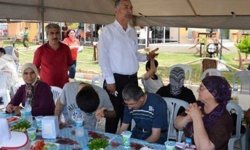 Başkan Ballı Engellilerle Yemekte Buluştu 