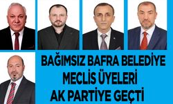 Samsun'da 14 meclis üyesi AK Parti'ye geçti! Rozetlerini Genel Başkan Vekili Mustafa Elitaş taktı