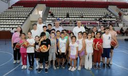 Başkan Kılıç Yaz Spor Okullarının Genç Sporcularıyla Buluştu