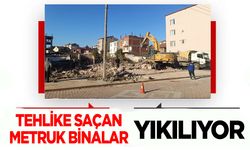 Bafra’da Tehlike Arz Eden Metruk Yapılar Yıkılıyor