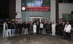 BAŞKAN KILIÇ, GENÇLERLE AYNI SOFRAYI PAYLAŞTI