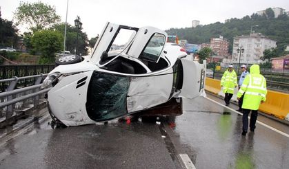 Samsun'da Hastaneye Giderken Kaza Geçirdiler: 3 Yaralı