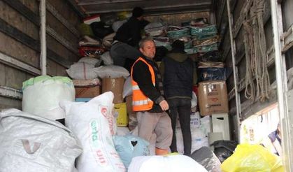 Alaçam Belediyesi Elazığ'a Yardım Tırı Gönderdi