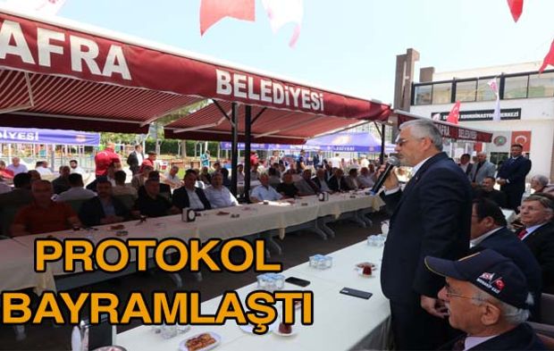 Bafra’da protokol Bayramlaştı