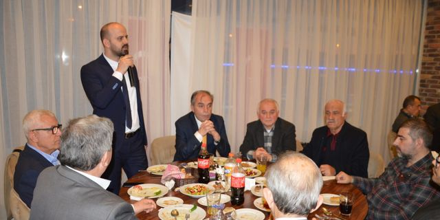 İYİ Parti Samsun Milletvekili Aday Adayı Avukat Yunus Gün partililere ve basın mensuplarına iftar yemeği düzenledi.
