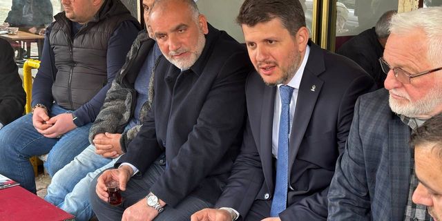 İrfan Şenocak :Türkiye'yi yüz yıl geriye götürmek isteyenler var