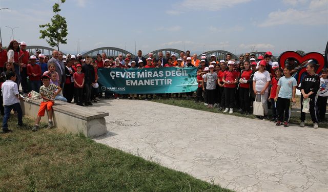 Şehit Burak Perçin İlkokulu 1-B Sınıfı Okuma Bayramı