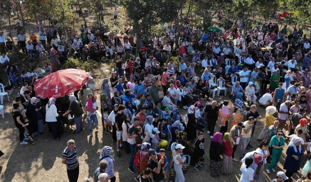 1. Etli Kazan Pilavı ve Ömer Faruk Bostan Konserine Yoğun İlgi