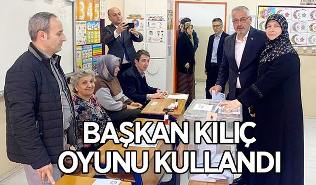 Başkan Kılıç Oyunu Eşiyle Birlikte Kullandı