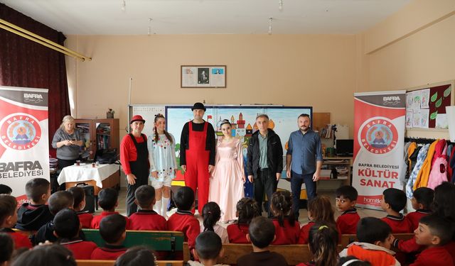 Bafra'da Kültür Ve Sanat Yola Çıktı.Minik Kalplere Ulaştı.