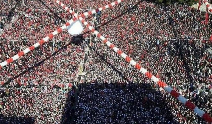 CUMHURBAŞKANI ERDOĞAN'IN SAMSUN MİTİNGİNDE İZDİHAM YAŞANDI