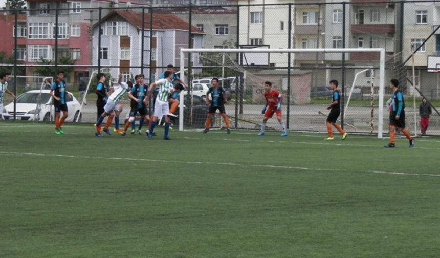 Bafra Derbisin de Gol Yağmuru Bafra Mevlanaspor Kazandı