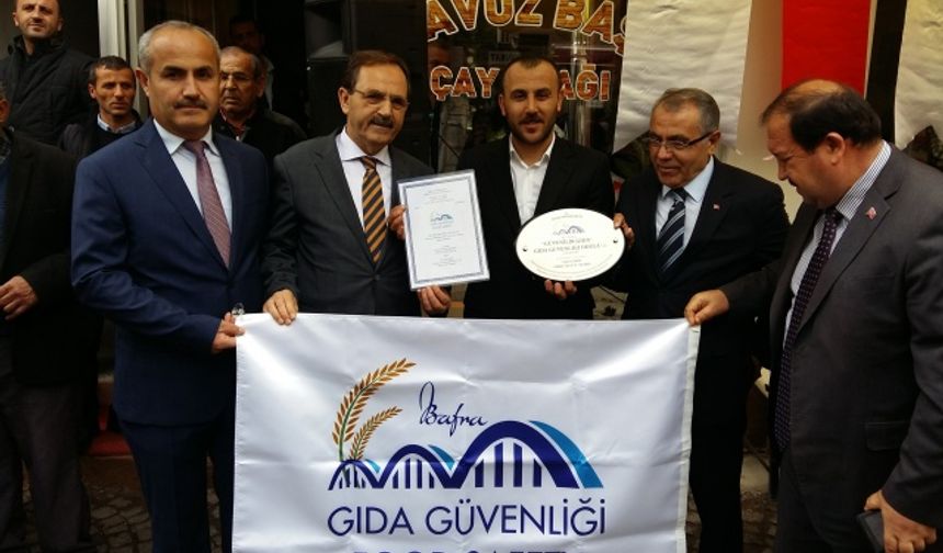 Bafra'da Gıda Sertifikaları Ödülleri Sahiplerini Buldu