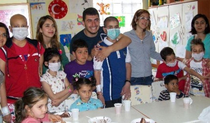 Meü Kan Bağışı Gönüllüleri Lösemili Çocuklarla Buluştu 
