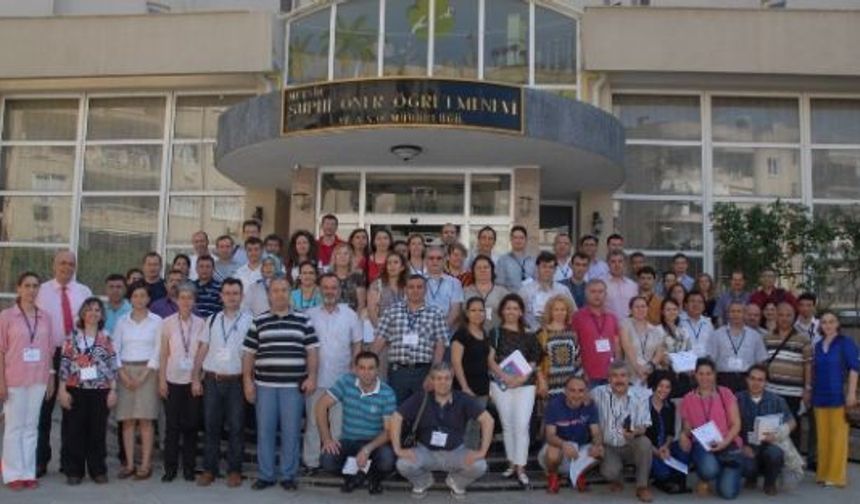 Öğretmenler Bilimsel Proje Danışmanlığı Sertifikalarını Aldı 