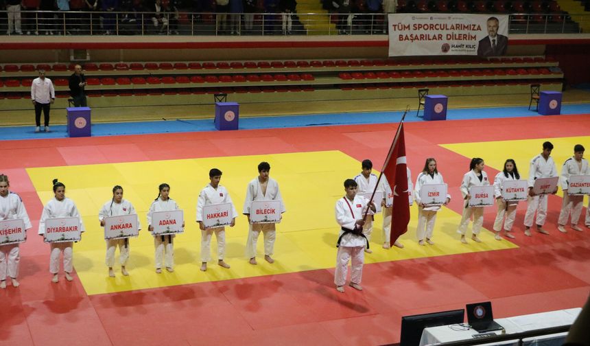 Judo Türkiye Şampiyonası Samsun'da başladı