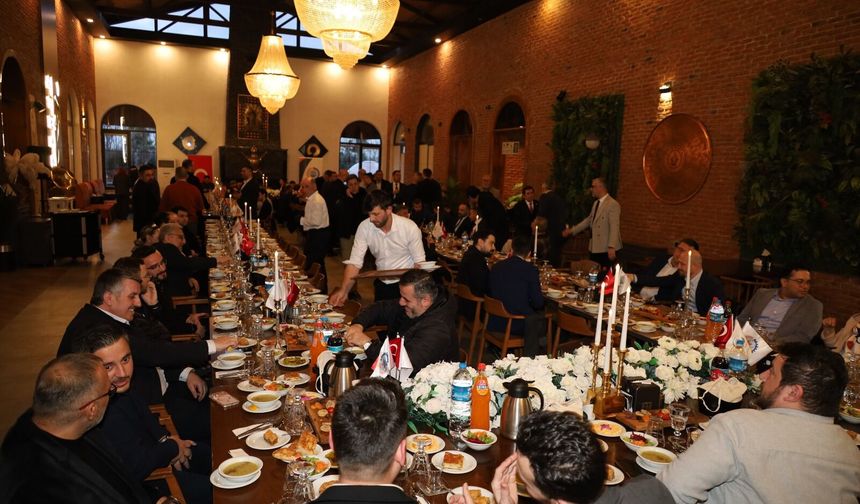 Bafra TSO Sigorta Sektörü ile İftarda Buluştu; "20 Üyeye Plaket Verildi"